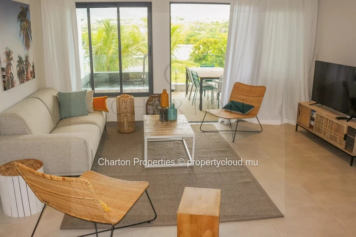 Appartement de prestige de 3 chambres au premier étage avec terrasse au cœur de Rivière Noire