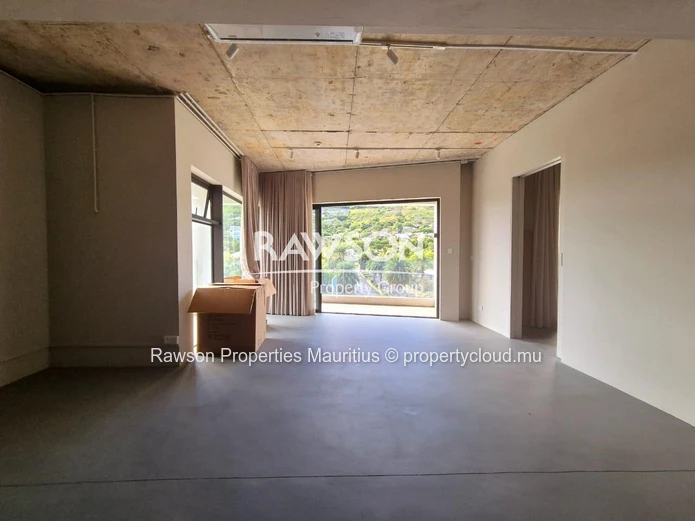 165.95m² Office To Let in Grande Rivière Noire