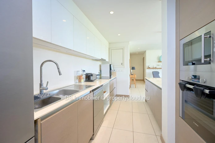 Appartement De 2 Chambres Accessible Aux Etrangers Sur Le Golf De Mon Choisy Et À Pieds De La Plage