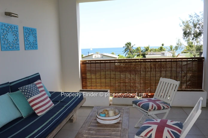 2-Bedroom Apartment with Sea Views – Long-Term Rental