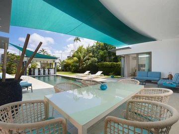 4 Bedroom Villa