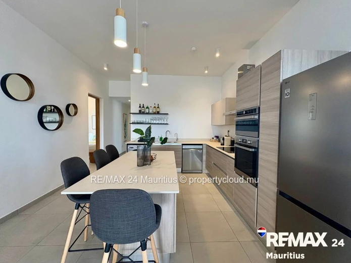 Luxury Penthouse for Sale at Pereybere