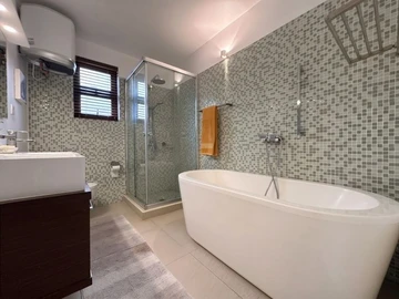 4 Bedroom Apartment