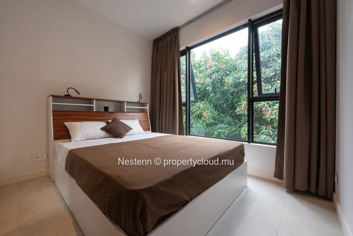 Magnificent 3-bed apartment in residence in a quiet area.