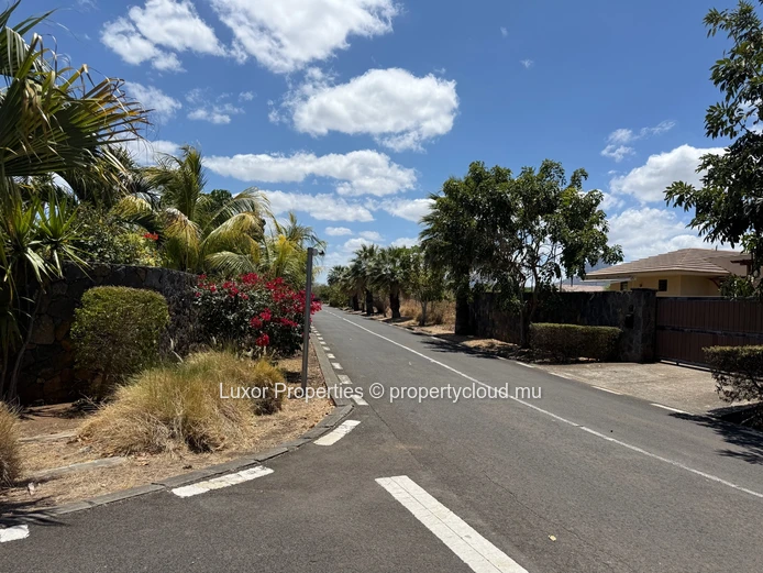 Terrain Exclusif à Vendre – Domaine de Mont Calme, Tamarin