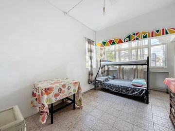 10 Bedroom House