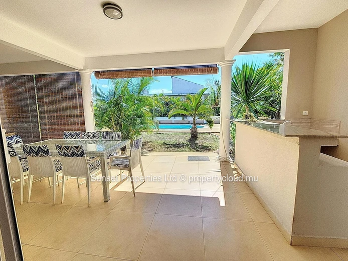 Villa Familiale | 4 chambres | Quartier résidentiel