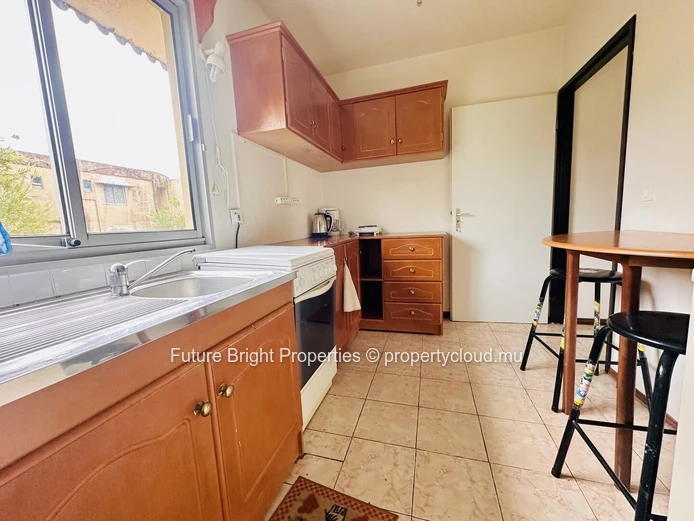 Appartement traditionnel idéalement situé à proximité de Trianon et de l’accès autoroutier