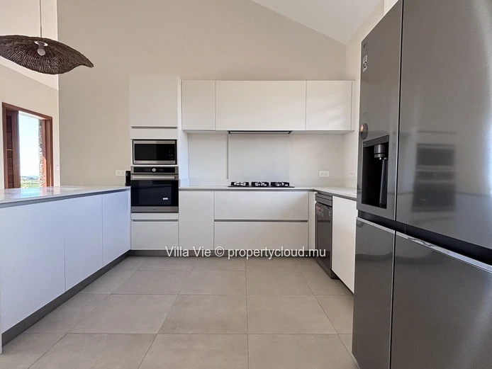 Belle Vue - New 3-bedroom house with swimming pool