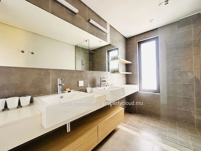 Penthouse Contemporain En Residence Securisee