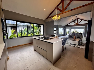4 Bedroom Villa
