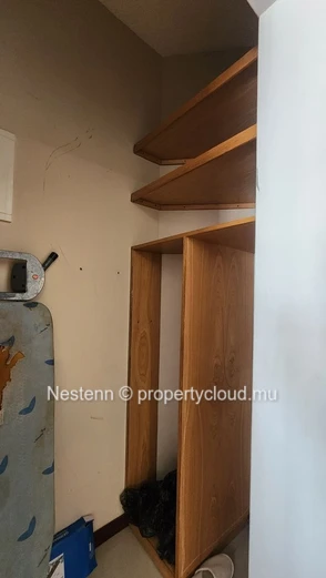 Appartement contemporain de 3 chambres à Rose Hill, climatisation, ascenseur privé et à proximité des commodités. Un ...