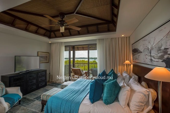 Beautiful 3-Bedroom sea view apartment 