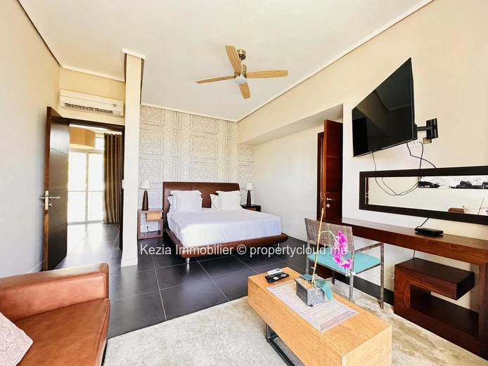 Exceptional Villa With Direct Beach Access