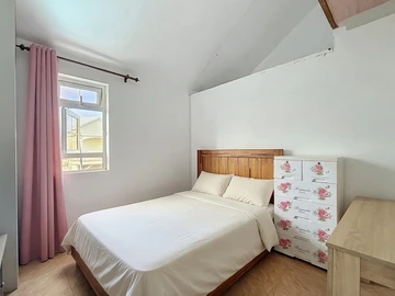 7 Bedroom House