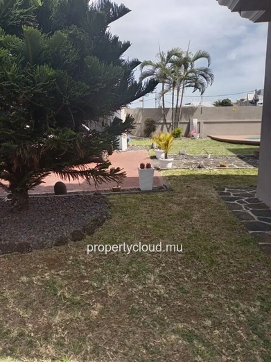 FOR SALE – VILLA WITH EXCELLENT RENTAL PROFITABILITY – GRAND GAUBE Grand Gaube, a few minutes from Calodyne and less ...