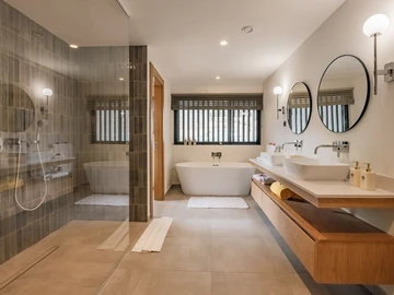 4 Bedroom Apartment