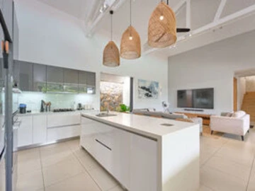 4 Bedroom Villa
