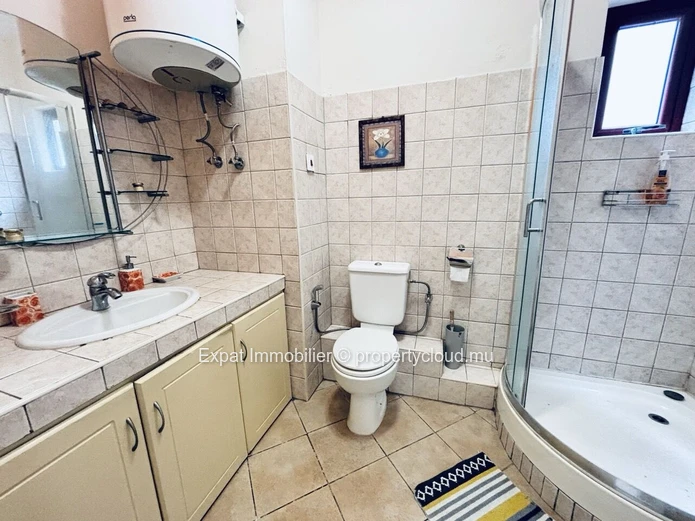 3-Bedroom Flat With Sea Views Near The Beach – Trou Aux Biches
