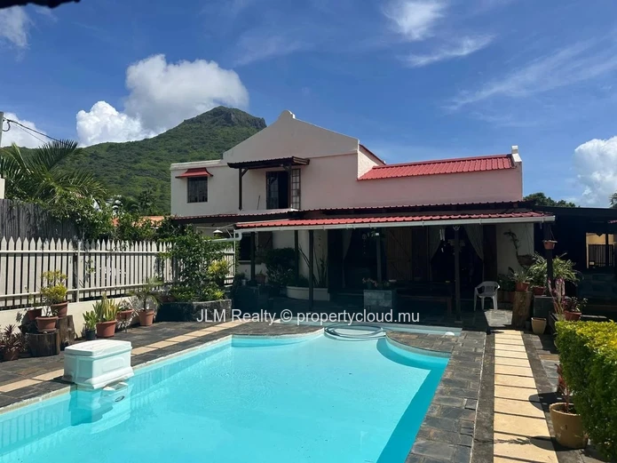 Spacious House with Pool and Garden for Sale in Tamarin, Mauritius