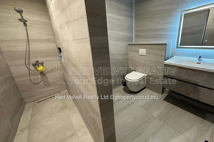 Luxury 3-Bedroom Apartment for Rent in Pereybère | Sea View | Private Plunge Pool