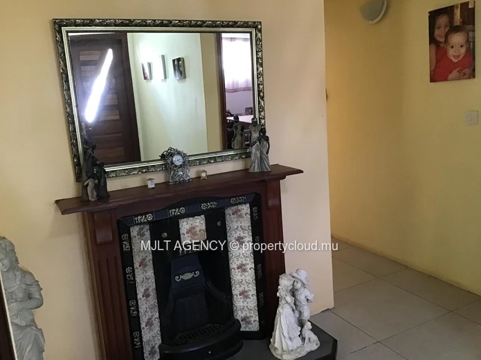 House / Villa - 5 Bedrooms - 319 m² Beau Vallon, South, Morcellement Le Mahe