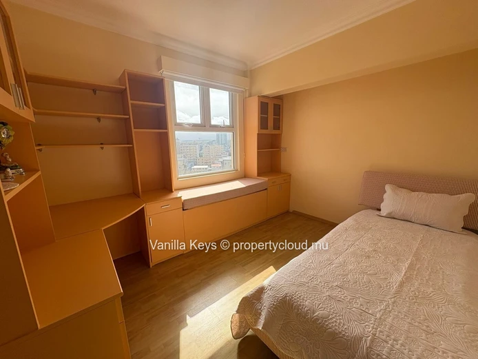 Penthouse spacieux de 334 m² à vendre à Quatre Bornes