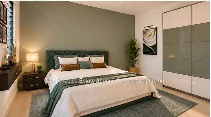 Appartement Duplex Pieds dans l’Eau sur Plan à Vendre