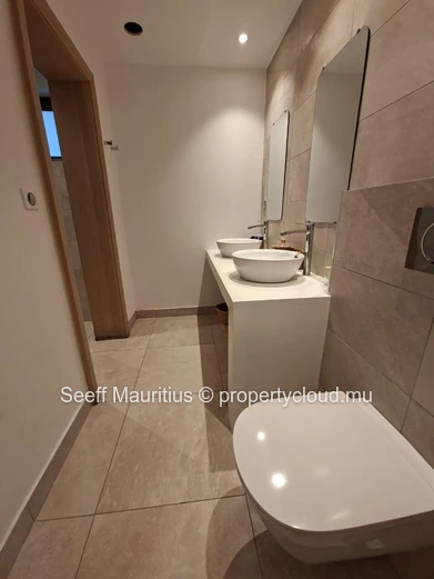 Brand-New Coastal Garden Apartment with Sea Views