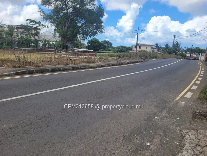 33 Perches FOR SALE | PRIME COMMERCIAL LAND OPPORTUNITY – BELLE VUE MAUREL
