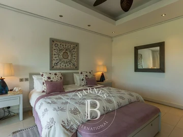 6 Bedroom Villa