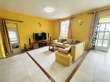4 Bedroom Villa