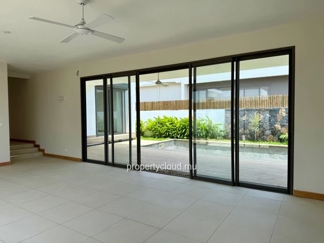 Villa F4 avec piscine Vivez dans le luxe et le confort proche centre commercial de la Croisette de Grand Baie dans un...