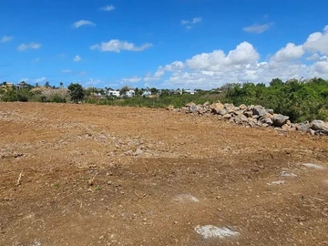 For Sale – Residential Plot of 1,223 m² in Grand Gaube, Mauritius