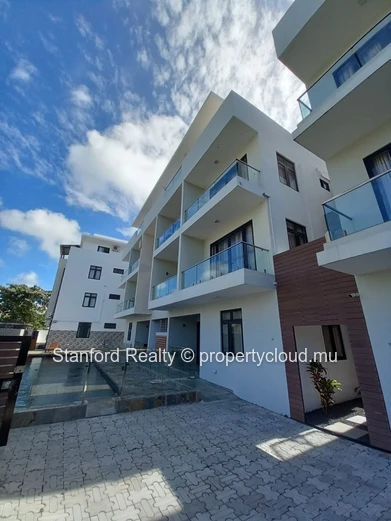 3-Bedroom Apartment for Rent - Pereybere, North