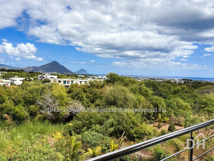 Penthouse with Rooftop – Creek 4 Residence