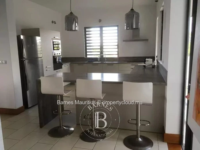CAP MALHEUREUX – BEACH FRONT PENTHOUSE with 3 bedrooms