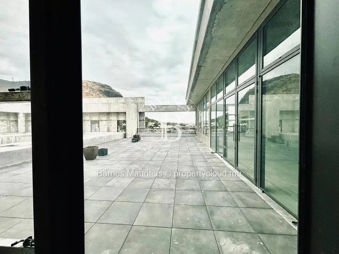 PORT LOUIS - Office Space - 1,500 m²