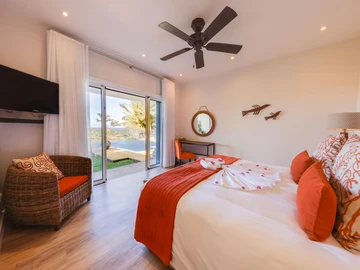 4 Bedroom Villa