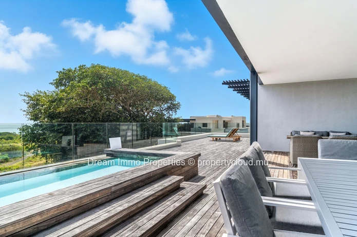 Penthouse d'exception de 3 chambres en suite avec vue panoramique sur la mer à St Antoine Private Residences – Île Ma...