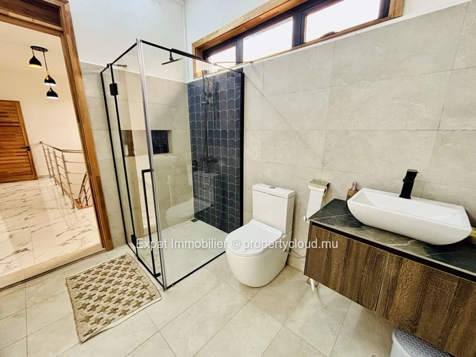 2/3-Bedroom Villa With Pool, Pets Welcome – Pereybere