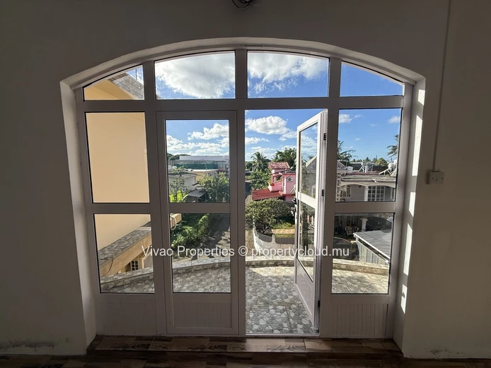 5-Office Workspace for Rent in Flacq