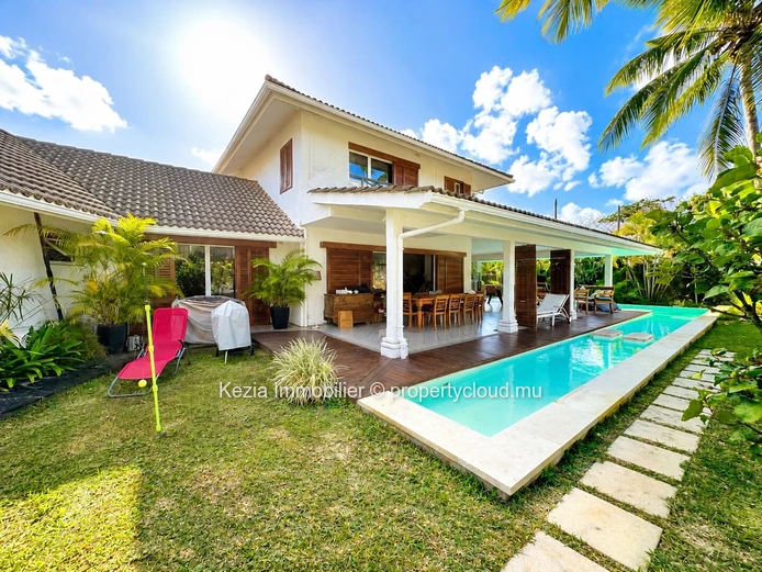 Balinese-Inspired Villa In Pointe Aux Canonniers