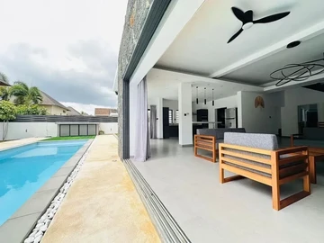4 Bedroom Villa