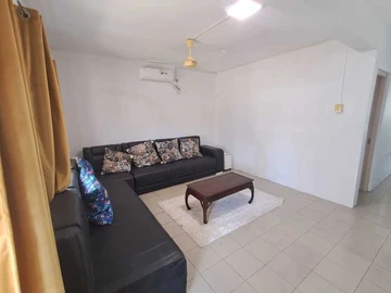 2 Bedroom House