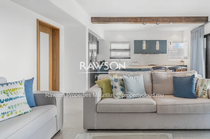 3 En-Suite Bedroom Penthouse | Sea View | Private Pool | Saint-Antoine