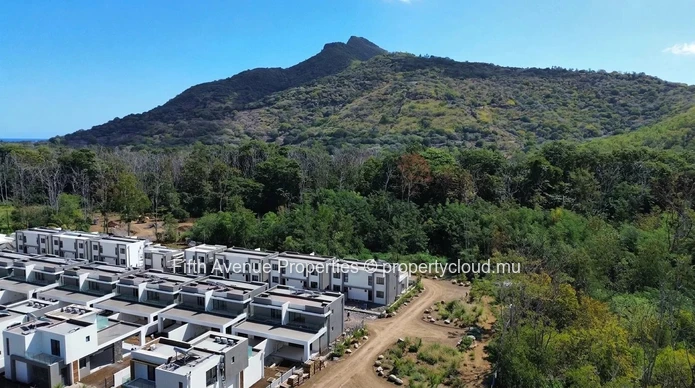 Sale Residential land Tamarin