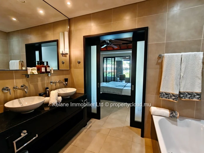 Villa de Luxe de 2 Chambres à Vendre | Anahita Golf & Spa Resort, Île Maurice