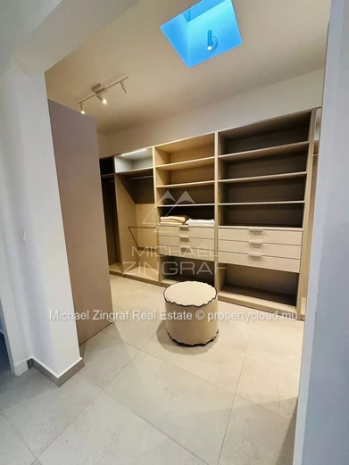Exceptional Penthouse in Belle Vue