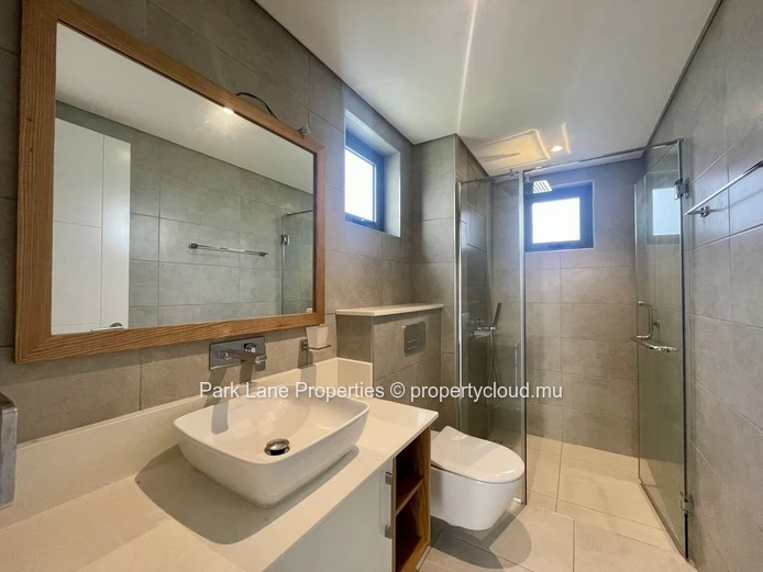 Luxury 2 bedroom apartment in the North of the island